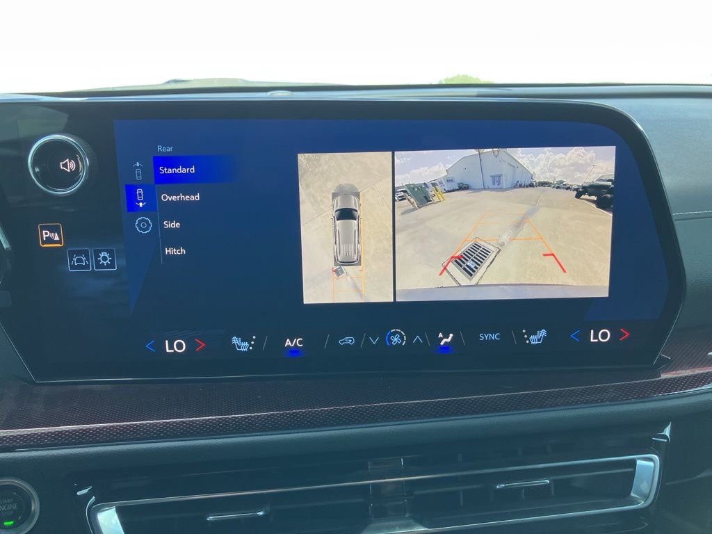 Used 2024 Chevrolet Traverse Z71 w/ LPO, Floor Liner Package image 31