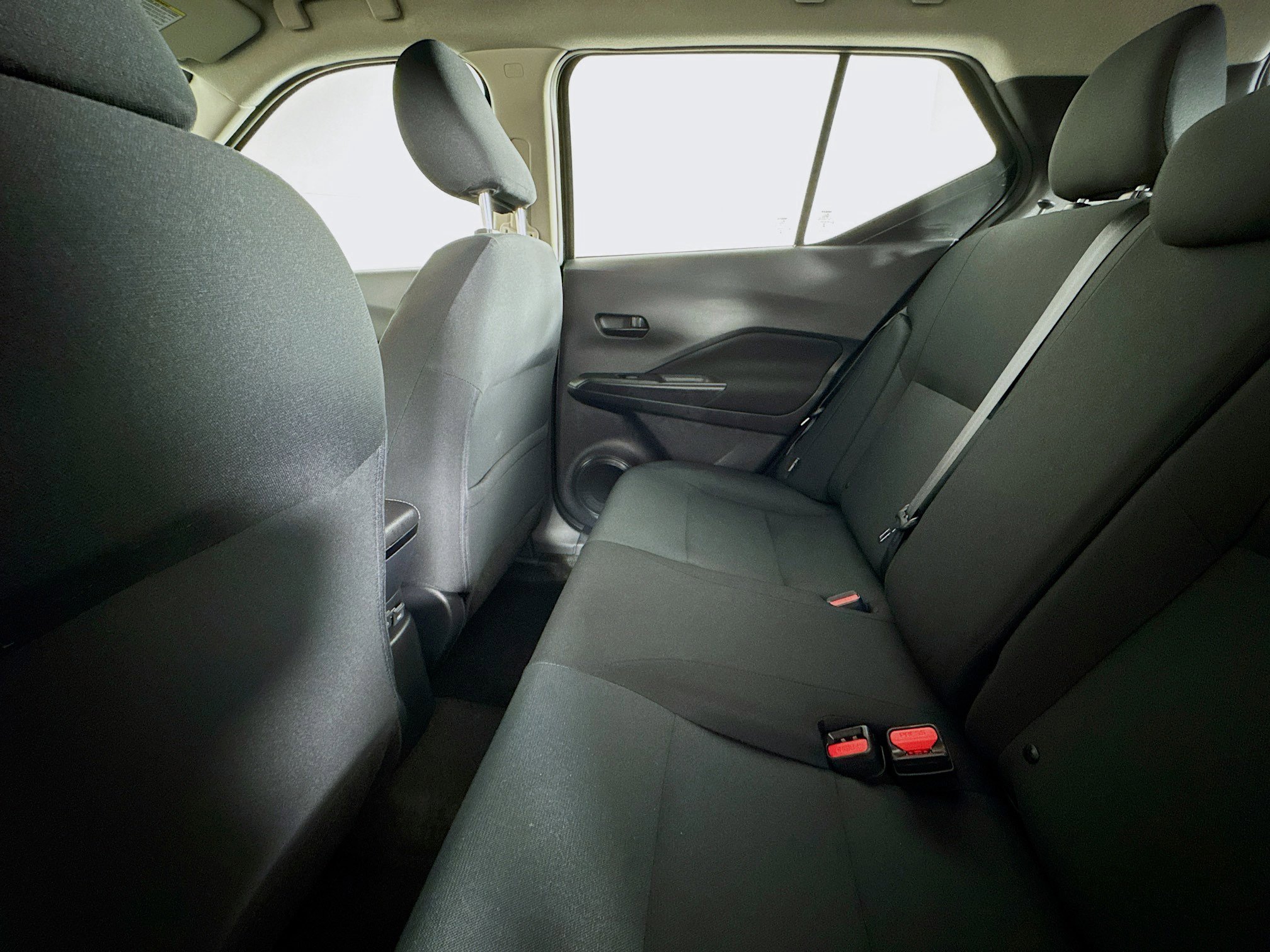 Used 2023 Nissan Kicks S image 24