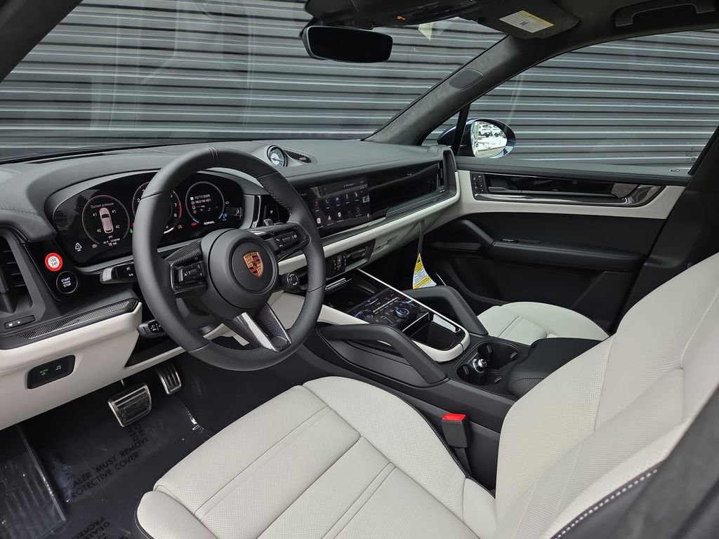 New 2026 Porsche Cayenne GTS AWD/4WD image 4