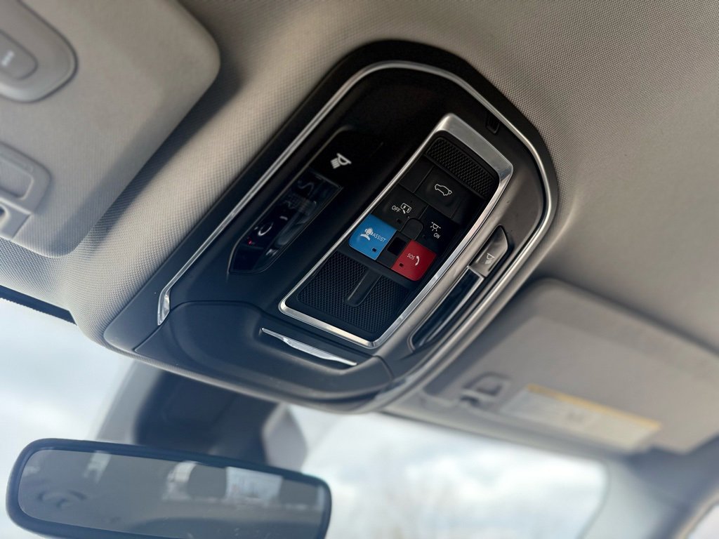 Used 2021 Jeep Grand Cherokee L Limited image 39