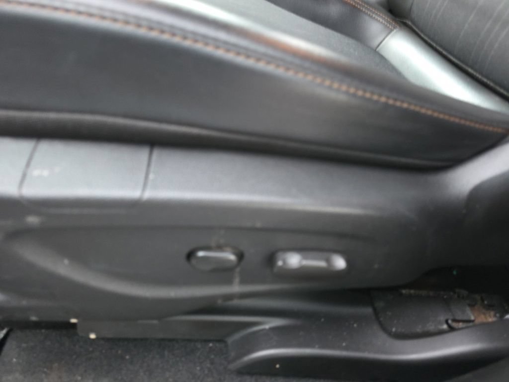 Used 2020 Chevrolet Trax LT w/ Driver Confidence Package AWD/4WD image 12