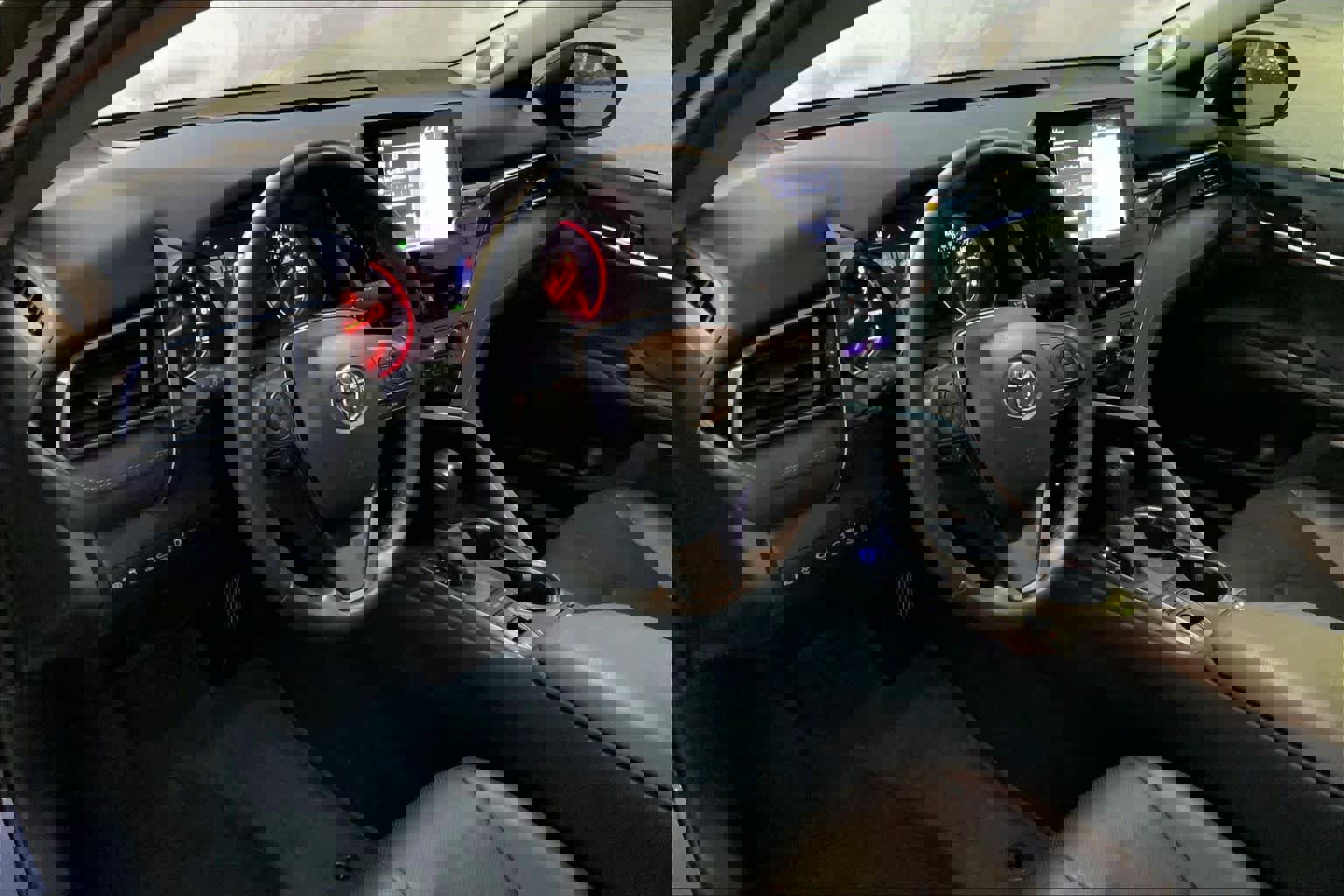 Used 2022 Toyota Camry XSE w/ Navigation Package image 17