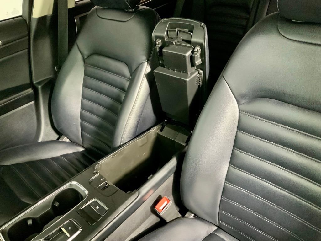 Used 2019 Ford Fusion SEL FWD image 32