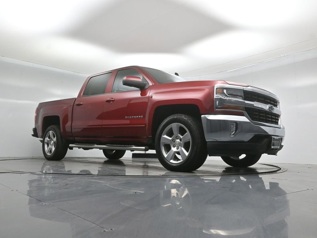 Used 2018 Chevrolet Silverado 1500 LT w/ All Star Edition image 44