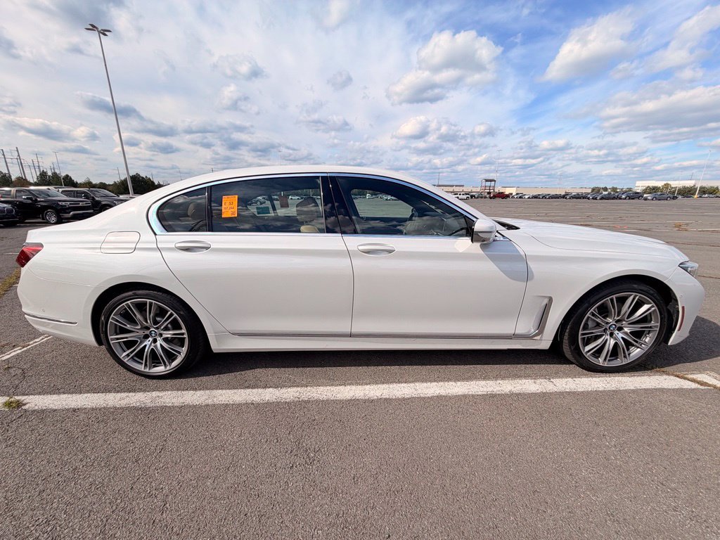 Used 2020 BMW 750i xDrive AWD/4WD image 6