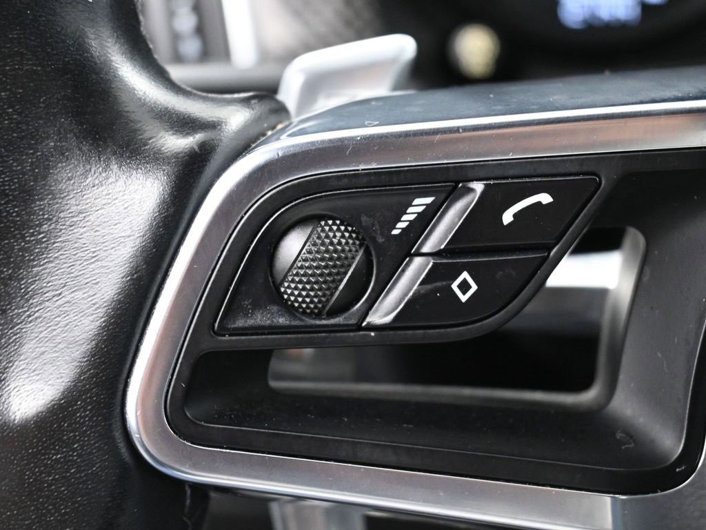 Used 2018 Porsche Macan GTS image 18