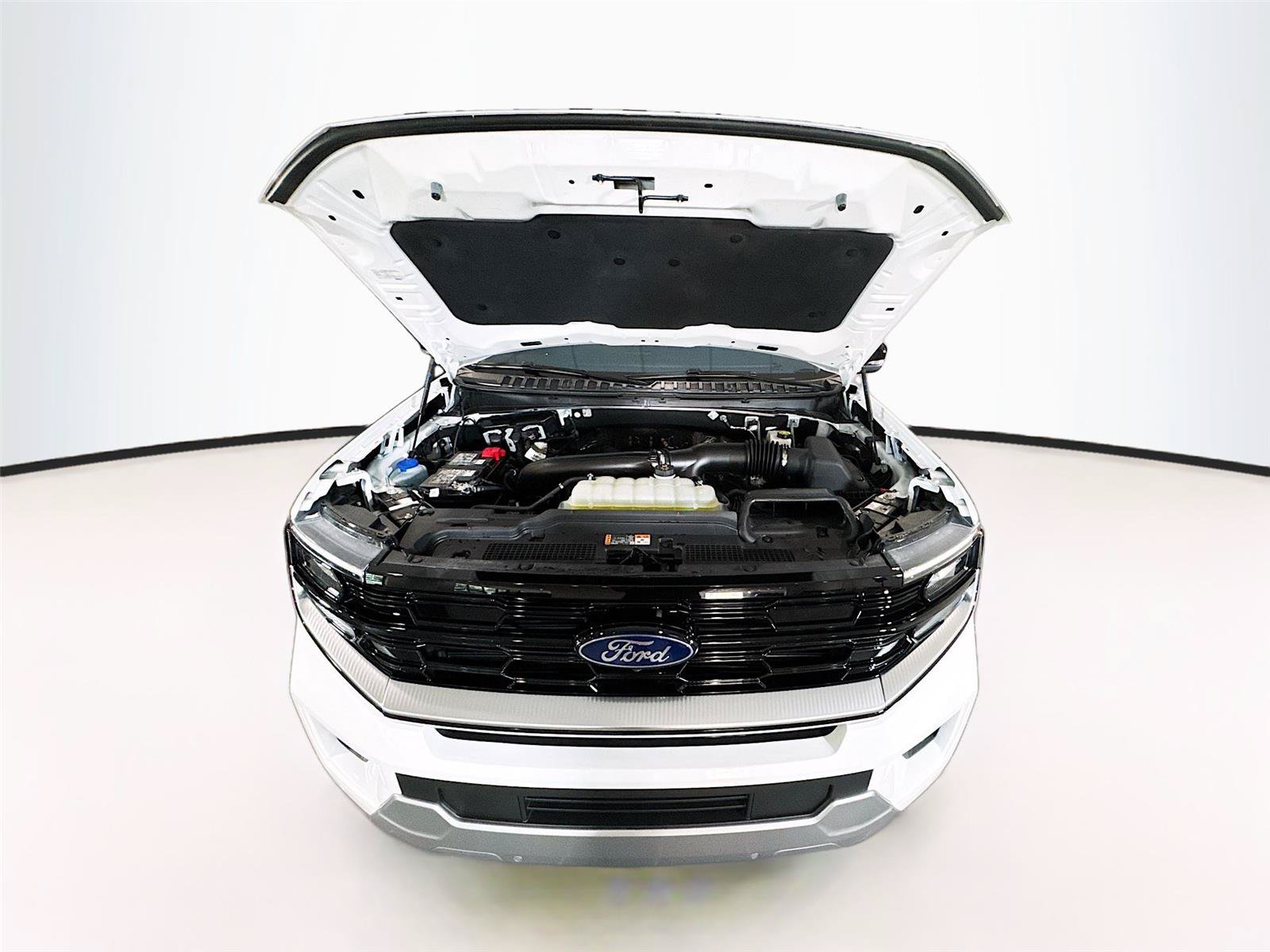 Used 2025 Ford Expedition Max Platinum w/ Platinum Ultimate Package AWD/4WD image 29