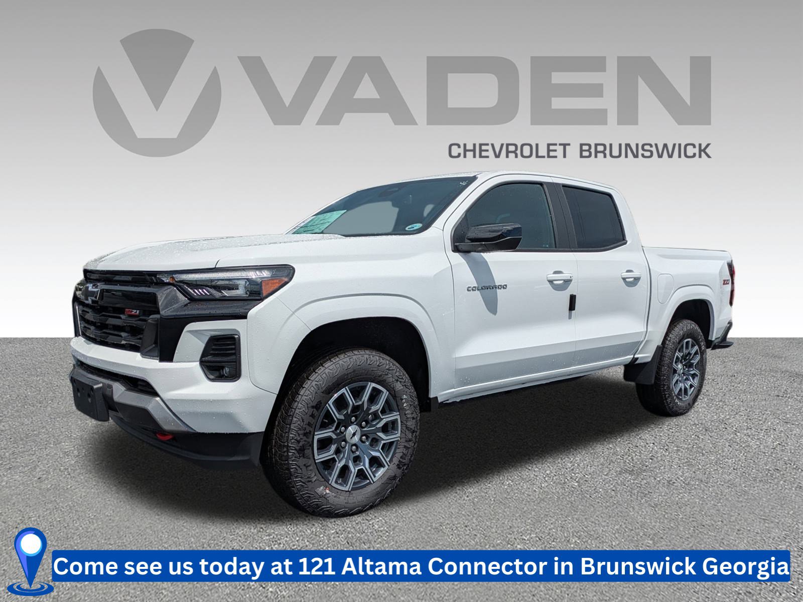 Used 2024 Chevrolet Colorado Z71 w/ Z71 Convenience Package 2