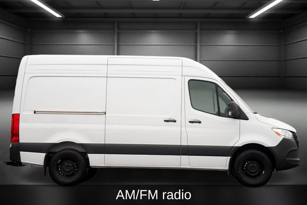Used 2025 Mercedes-Benz Sprinter 2500 image 7