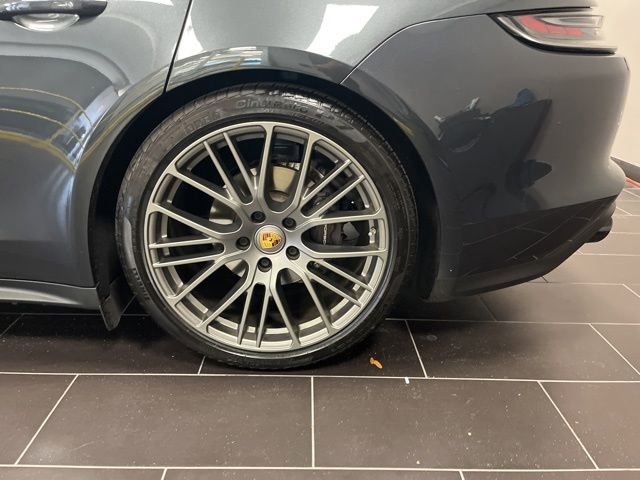 Used 2023 Porsche Panamera image 17