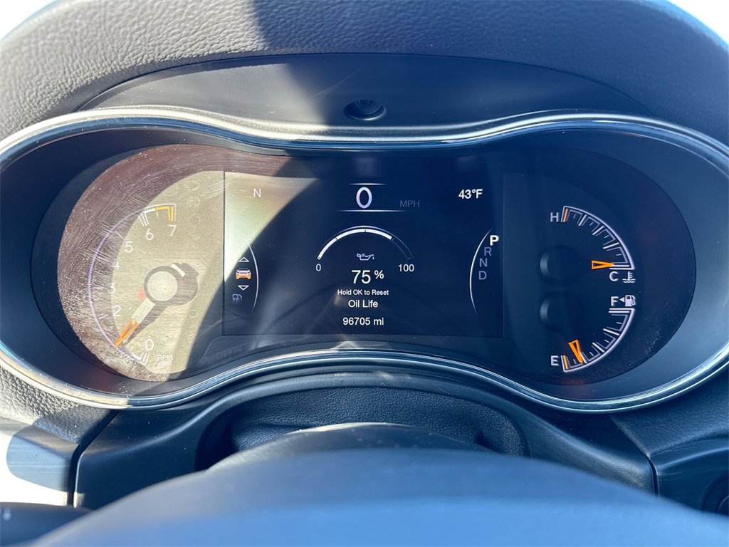 Used 2019 Jeep Grand Cherokee Limited w/ Luxury Group II image 12