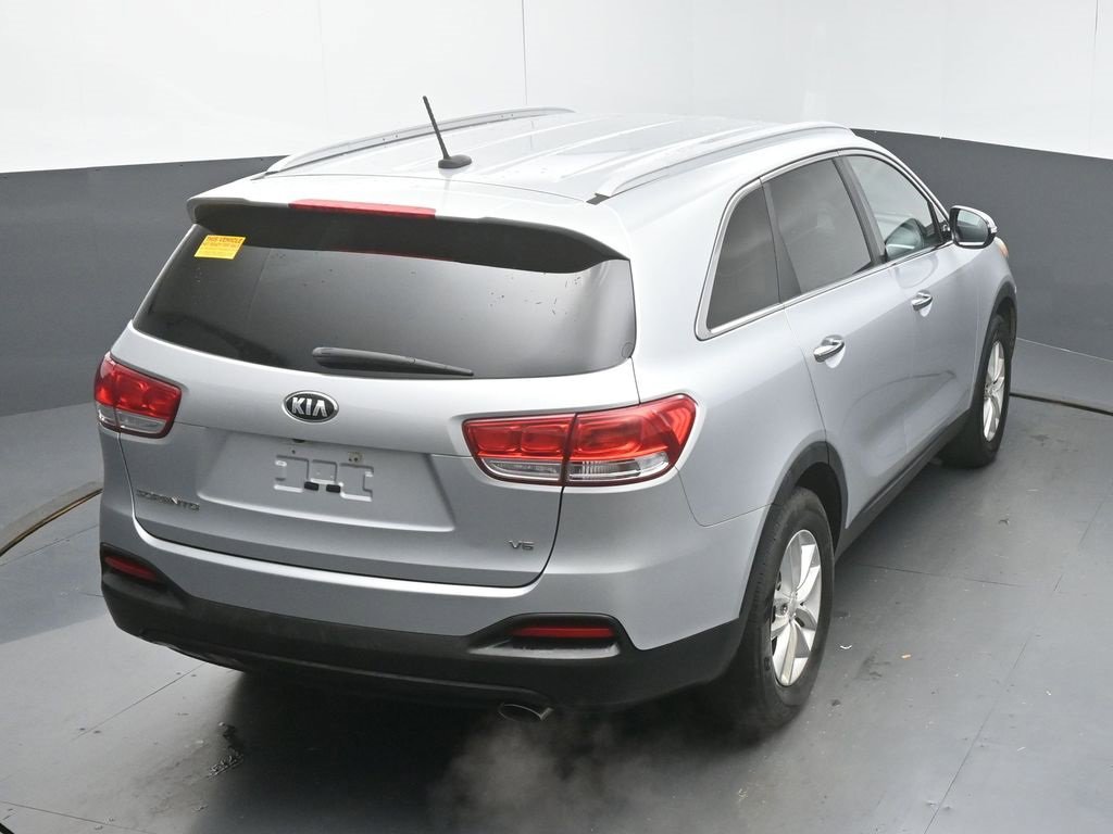 Used 2016 Kia Sorento LX image 46