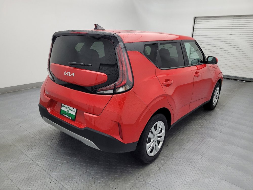 Used 2025 Kia Soul LX image 9