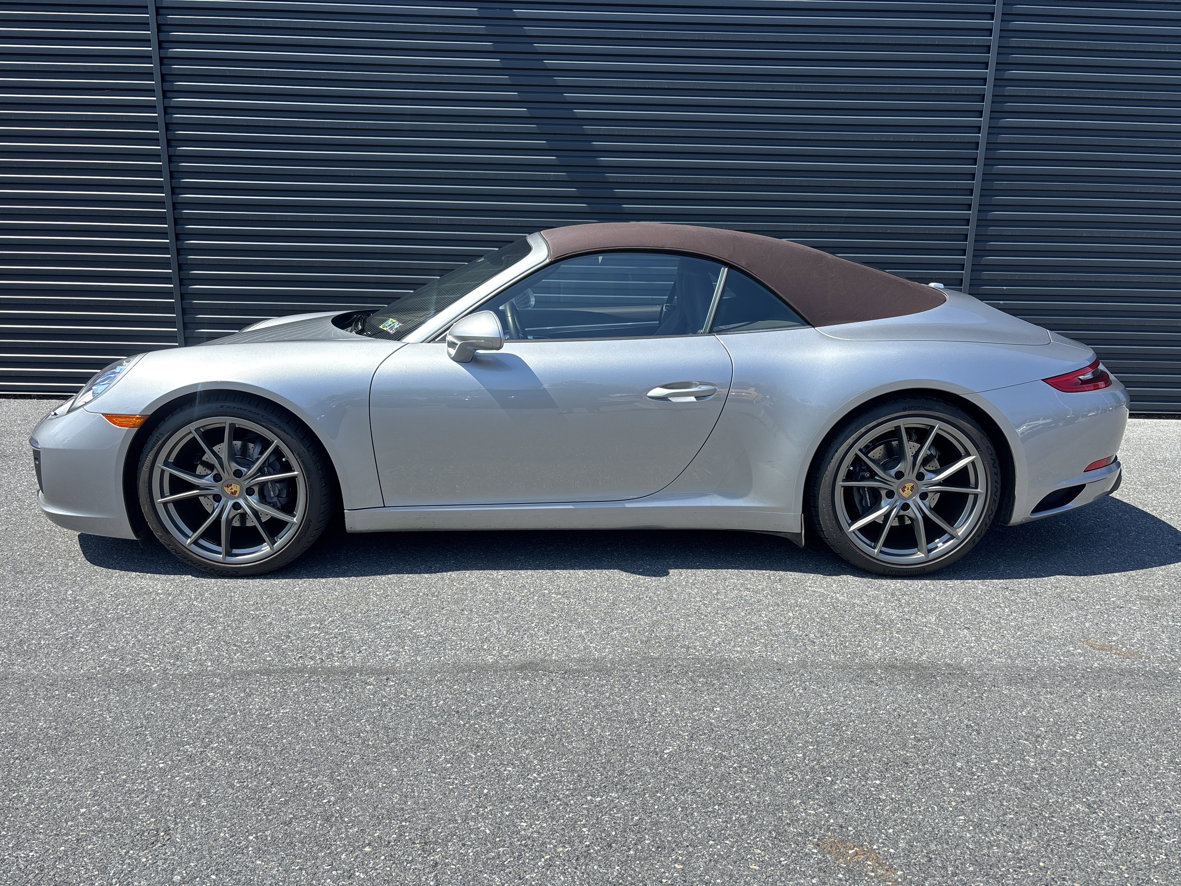 Certified 2017 Porsche 911 Carrera image 2