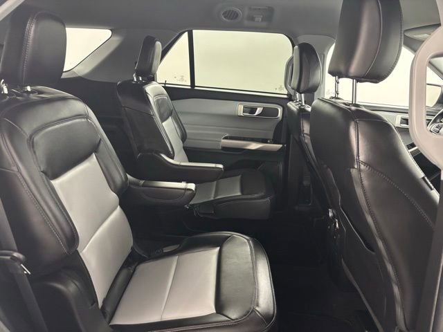 Used 2023 Ford Explorer XLT w/ Equipment Group 202A image 15