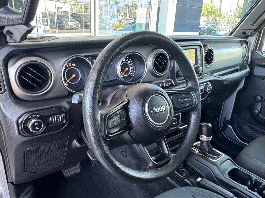 Used 2021 Jeep Gladiator Sport AWD/4WD image 24