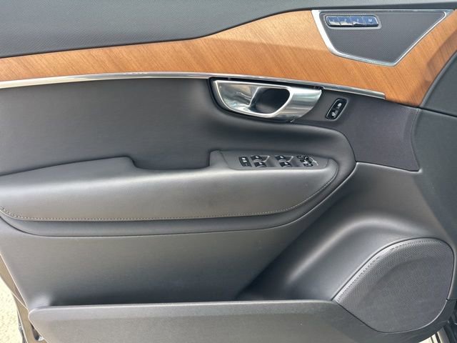 Certified 2023 Volvo XC90 B6 Plus w/ Protection Package Premier AWD/4WD image 18
