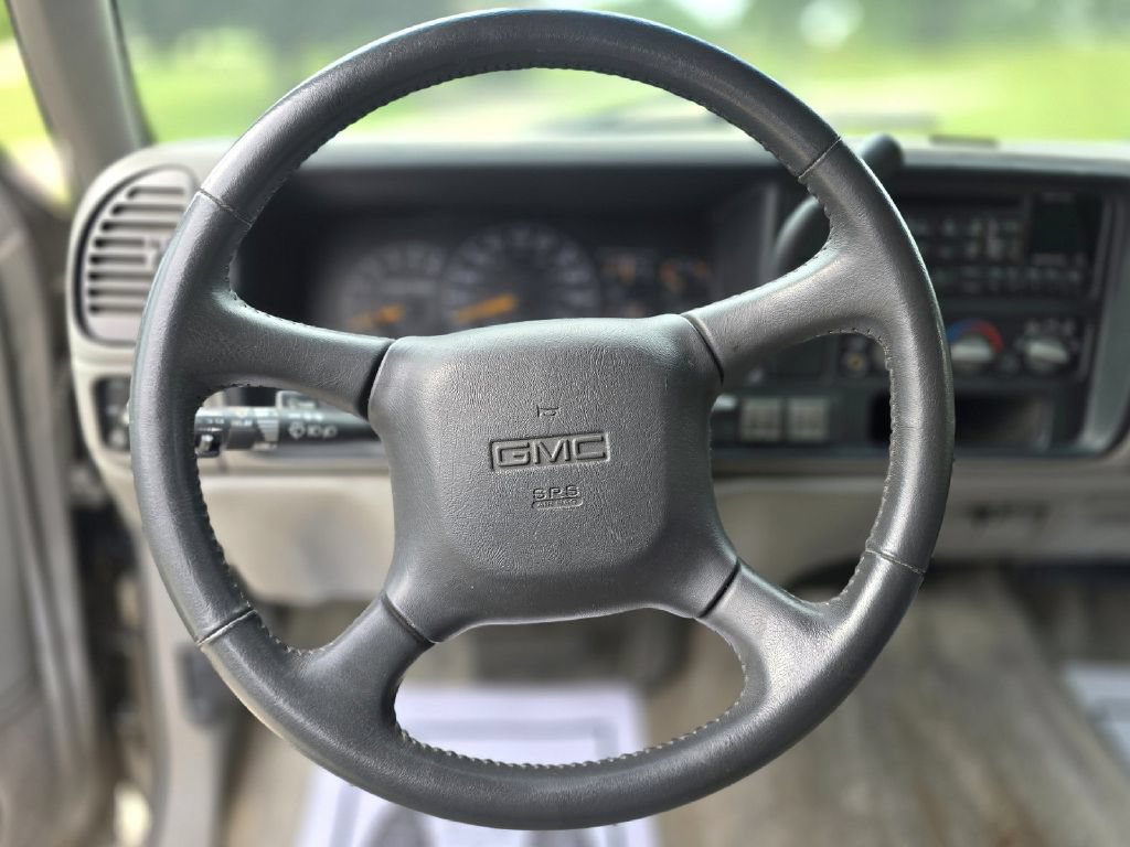 Used 1999 GMC Suburban 4WD w/ Marketing Opt Pkg 2 image 20
