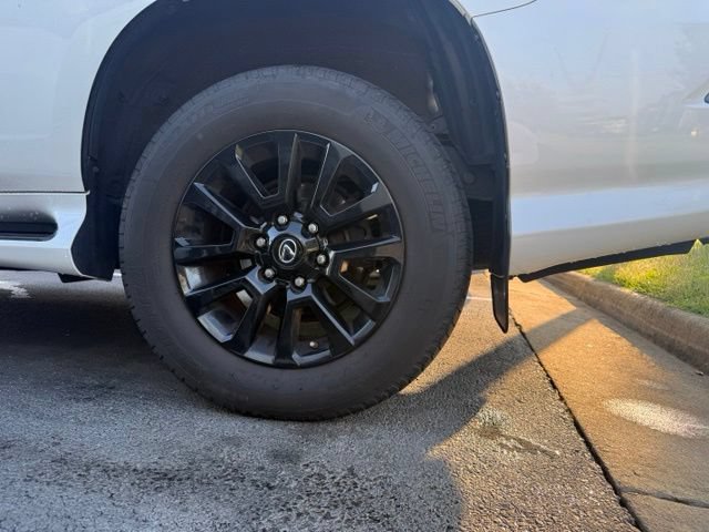 Used 2022 Lexus GX 460 w/ Black Line Special Edition AWD/4WD image 5