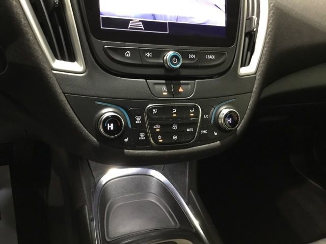 Used 2023 Chevrolet Malibu LT image 32