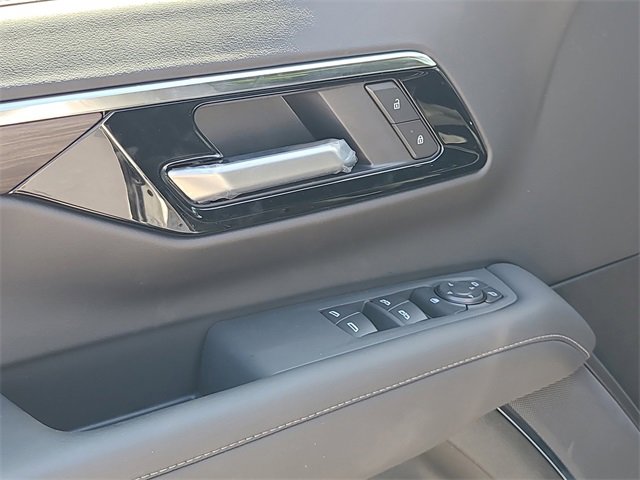 New 2026 Chevrolet Suburban LS image 20