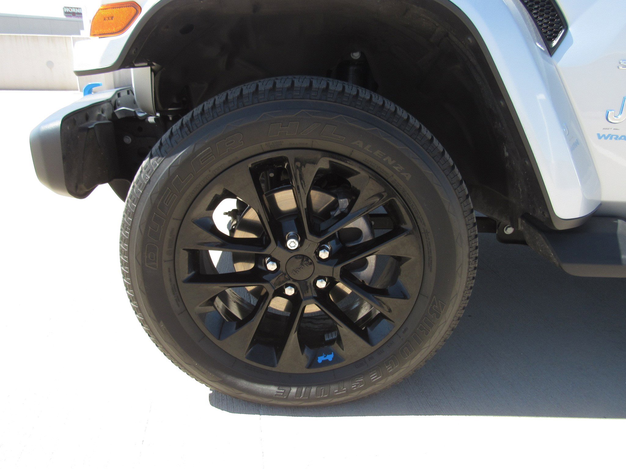 Used 2023 Jeep Wrangler Sahara w/ Cold Weather Group image 4