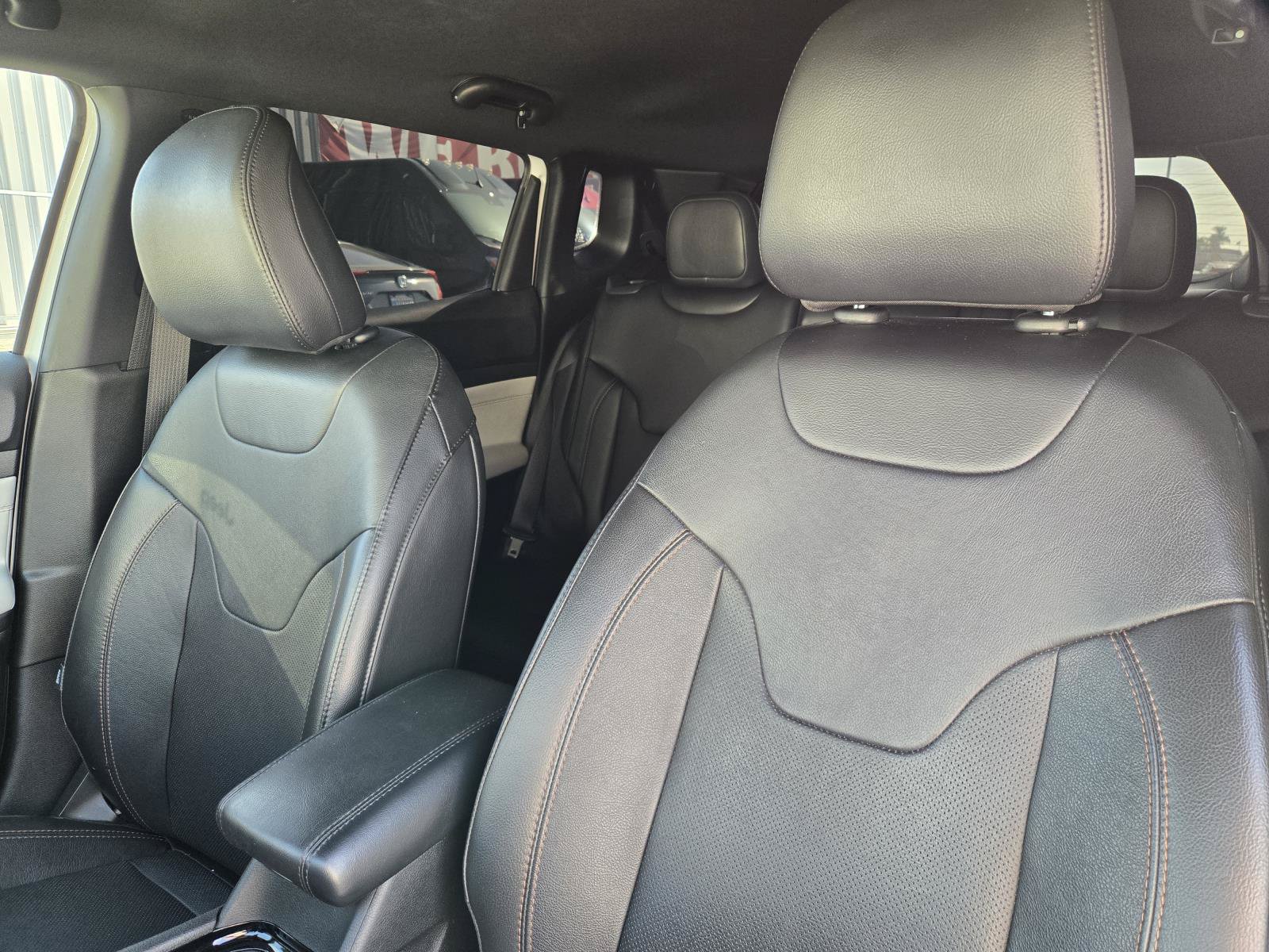 Used 2023 Jeep Compass Limited AWD/4WD image 24