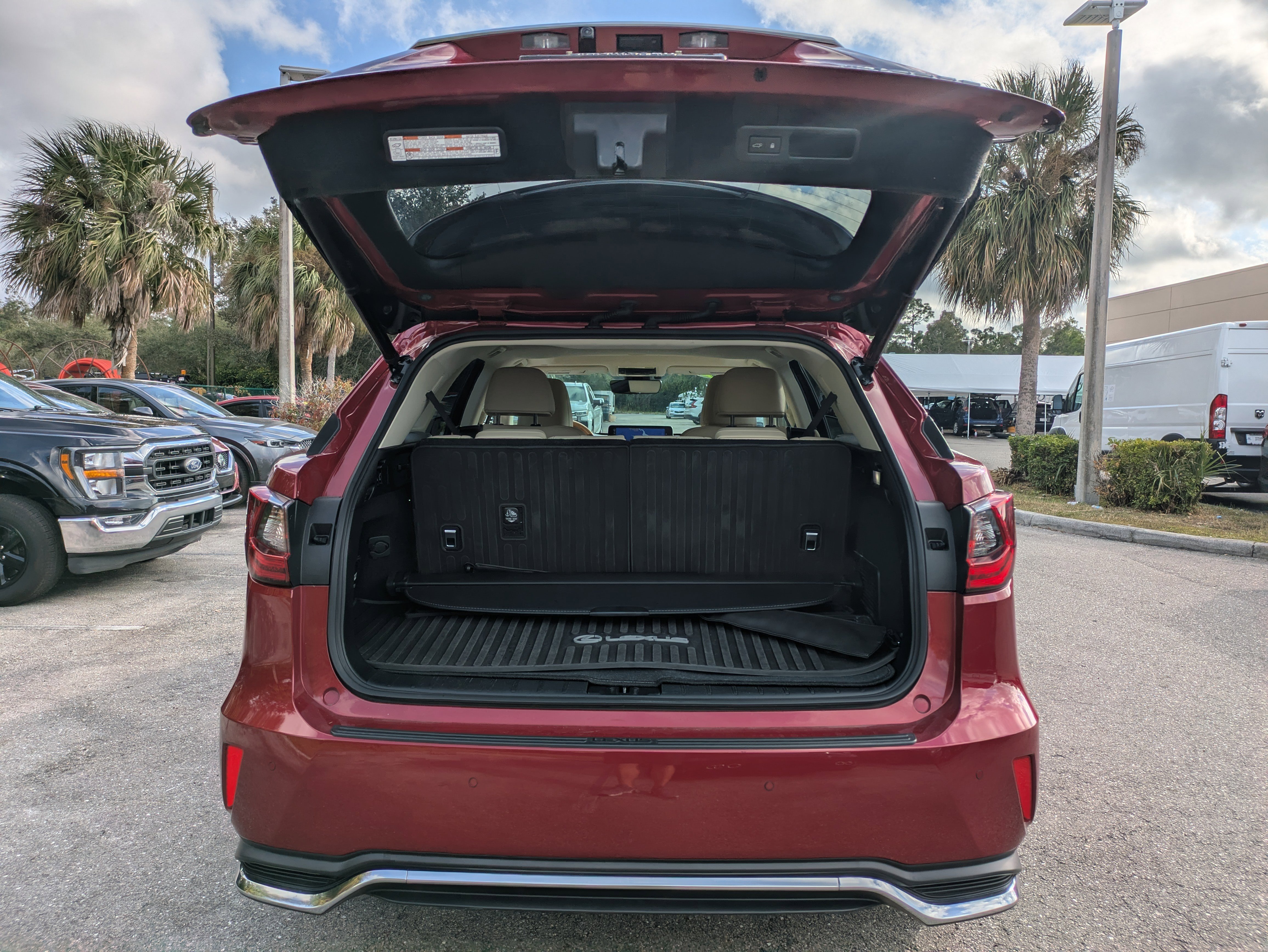 Used 2021 Lexus RX 350L RX 350L w/ Premium Package image 13