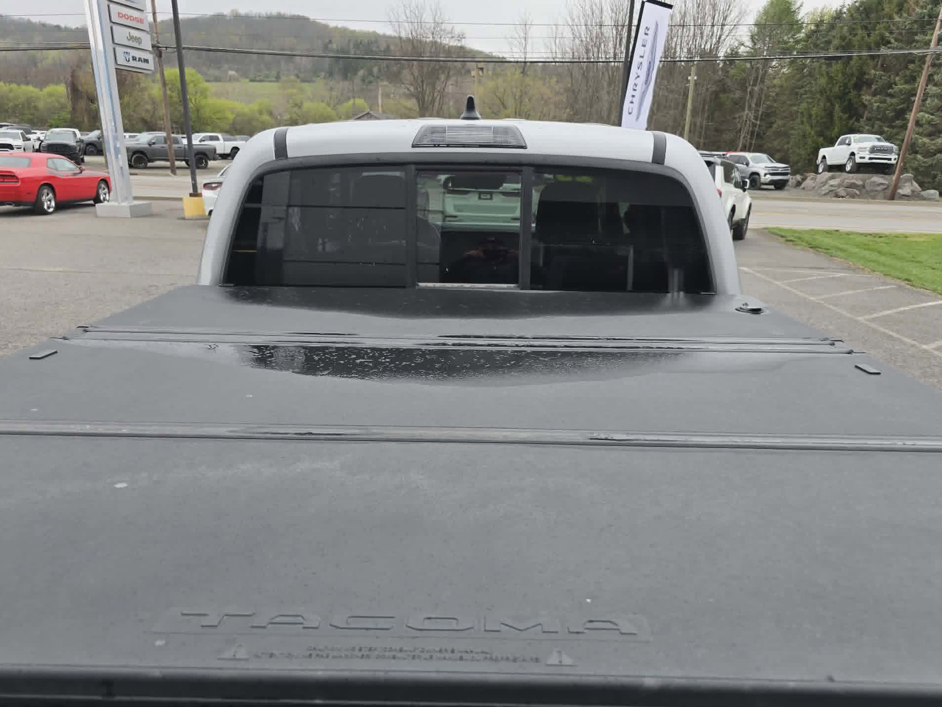 Used 2023 Toyota Tacoma SR AWD/4WD image 5