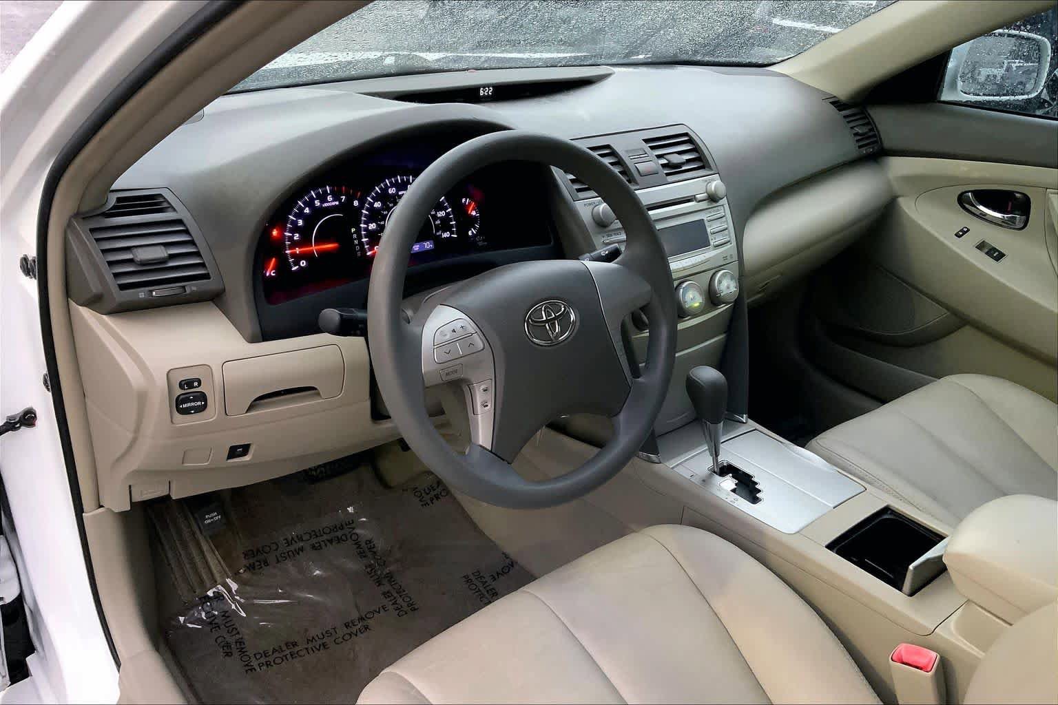 Used 2011 Toyota Camry LE w/ LE Extra-Value Pkg FWD image 16