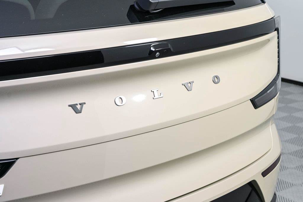 Certified 2025 Volvo EX90 Ultra AWD/4WD image 40