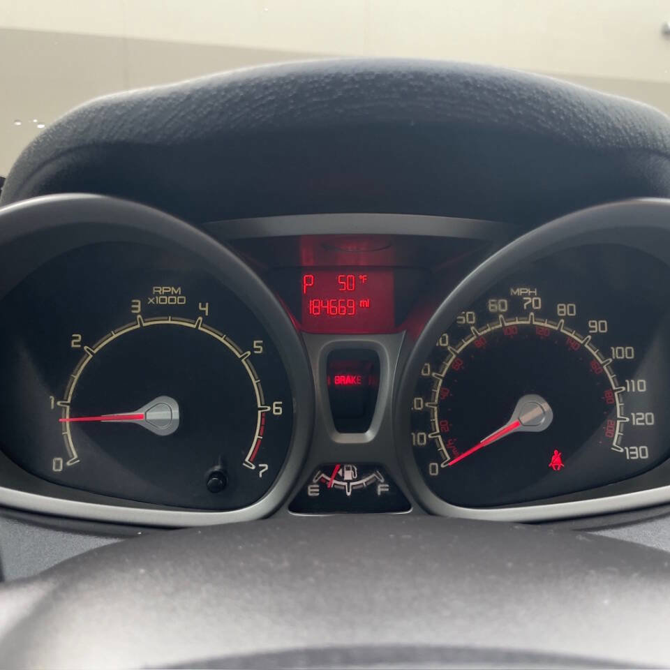 Used 2012 Ford Fiesta SE image 13