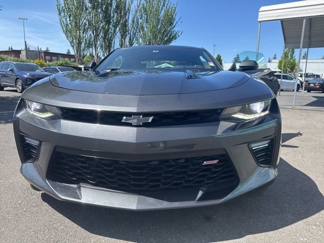 Used 2016 Chevrolet Camaro SS RWD image 3
