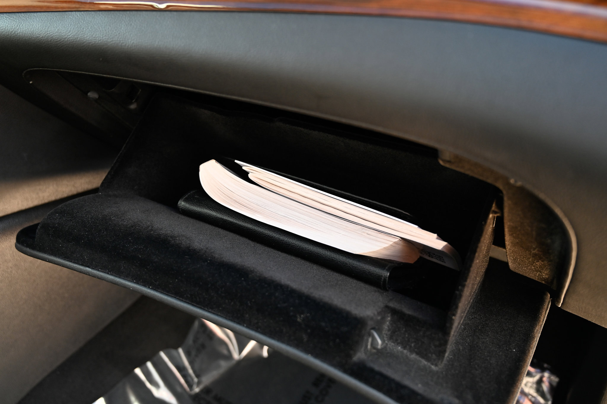 Used 2017 Cadillac Escalade ESV Luxury image 61