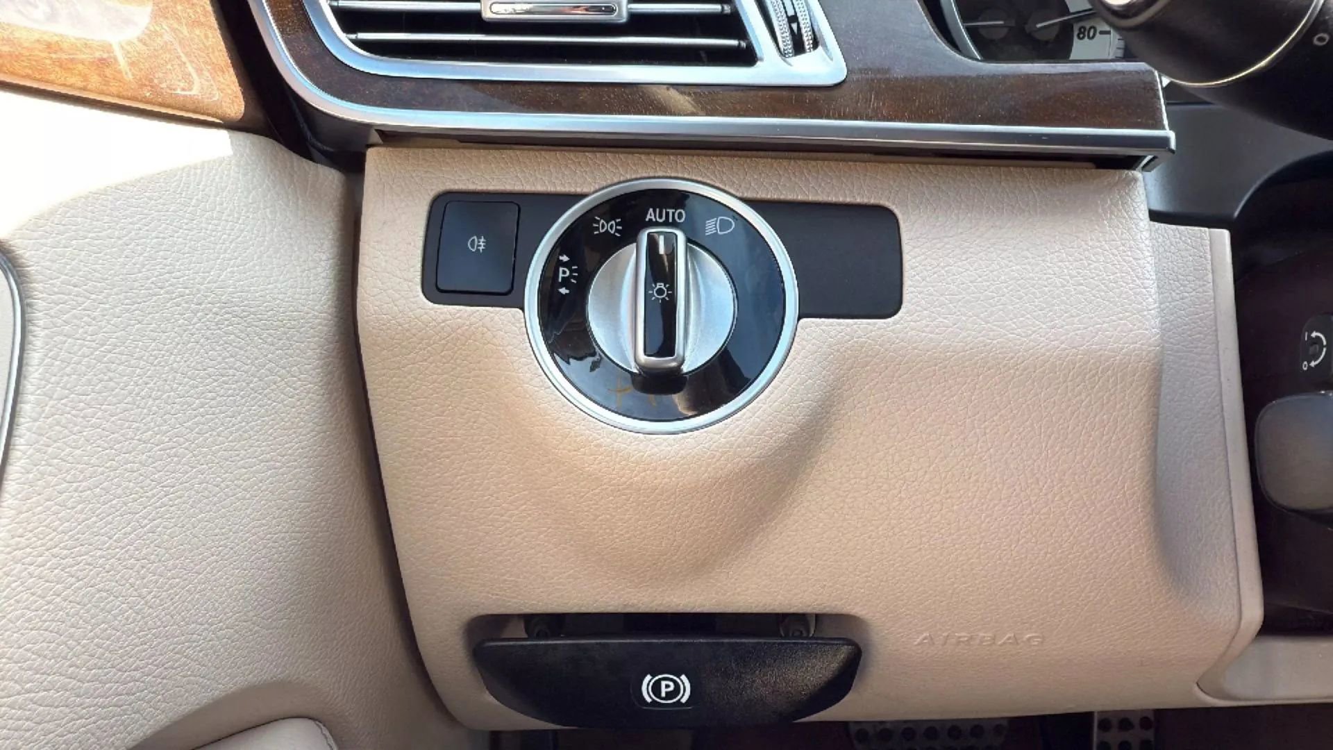 Used 2016 Mercedes-Benz E 350 4MATIC Sedan image 14