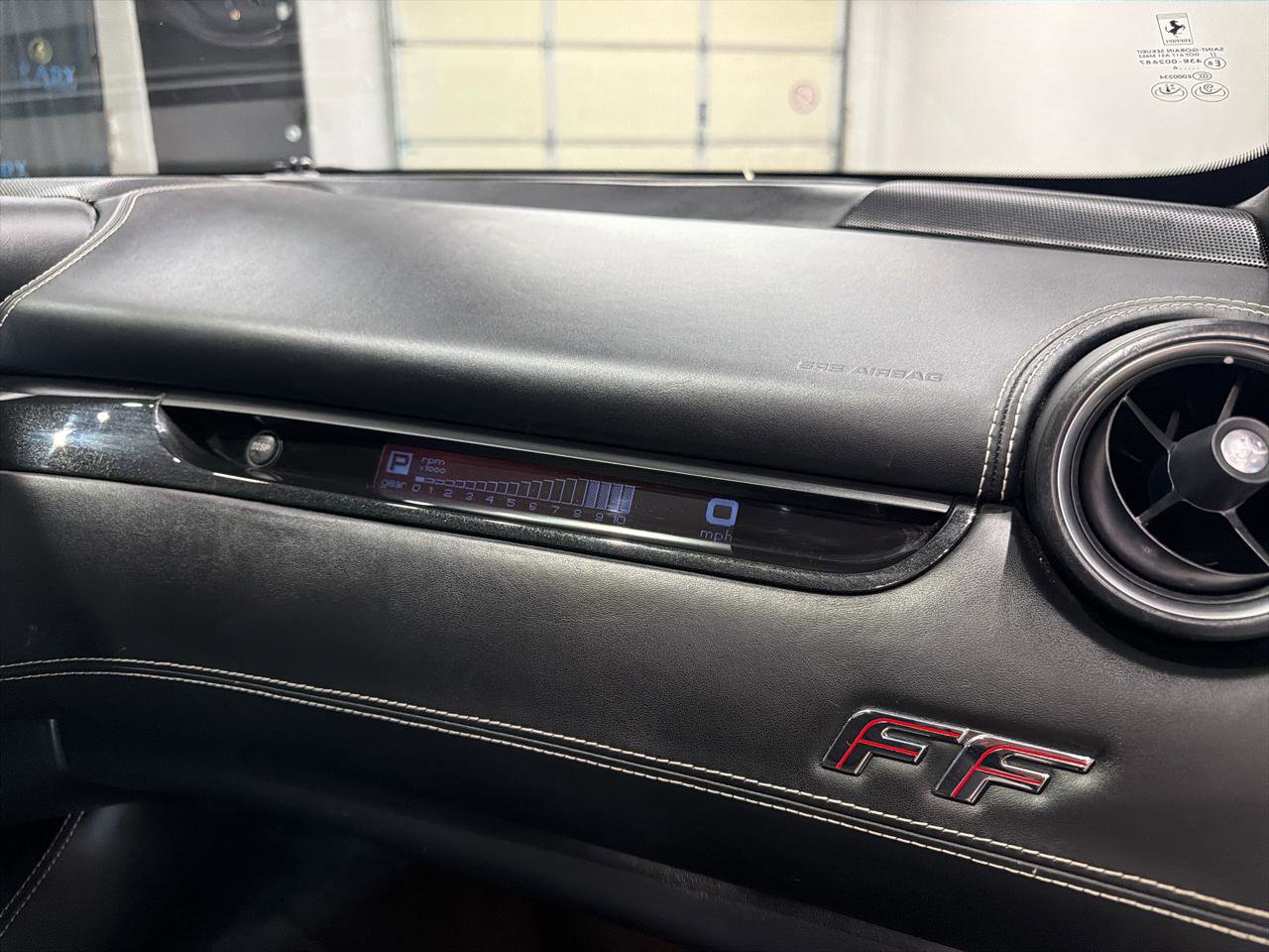 Used 2014 Ferrari FF image 32