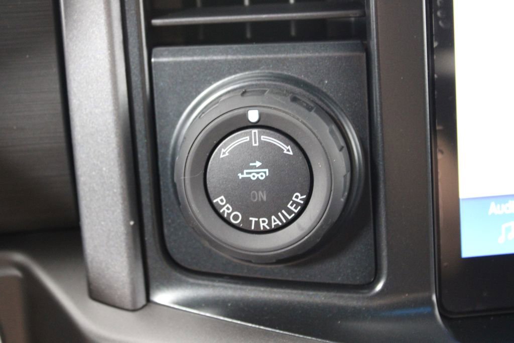 New 2025 Ford F150 XLT w/ Equipment Group 302A MID image 44