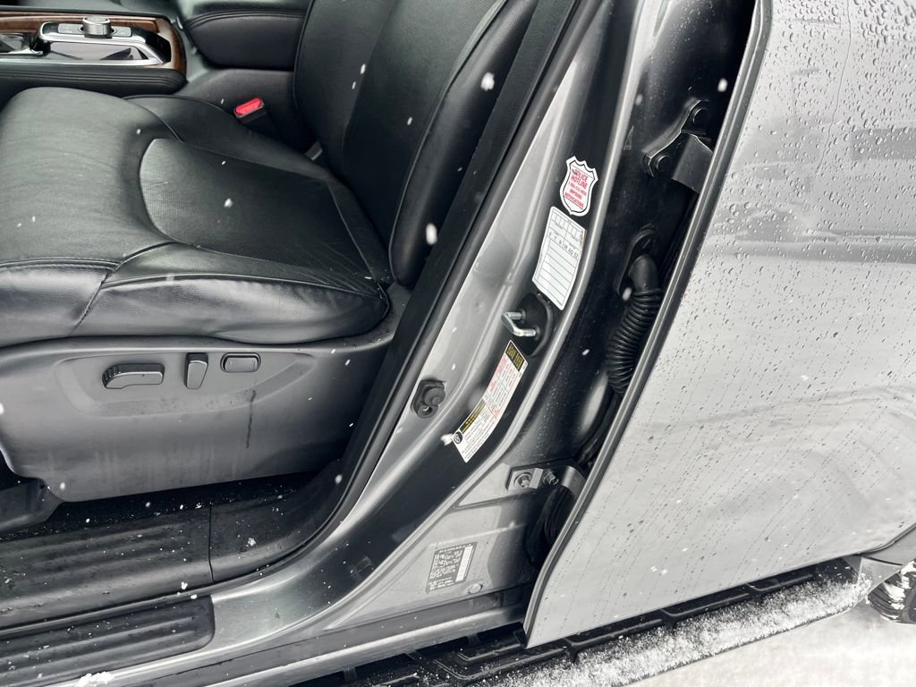 Used 2024 Nissan Armada SL image 20