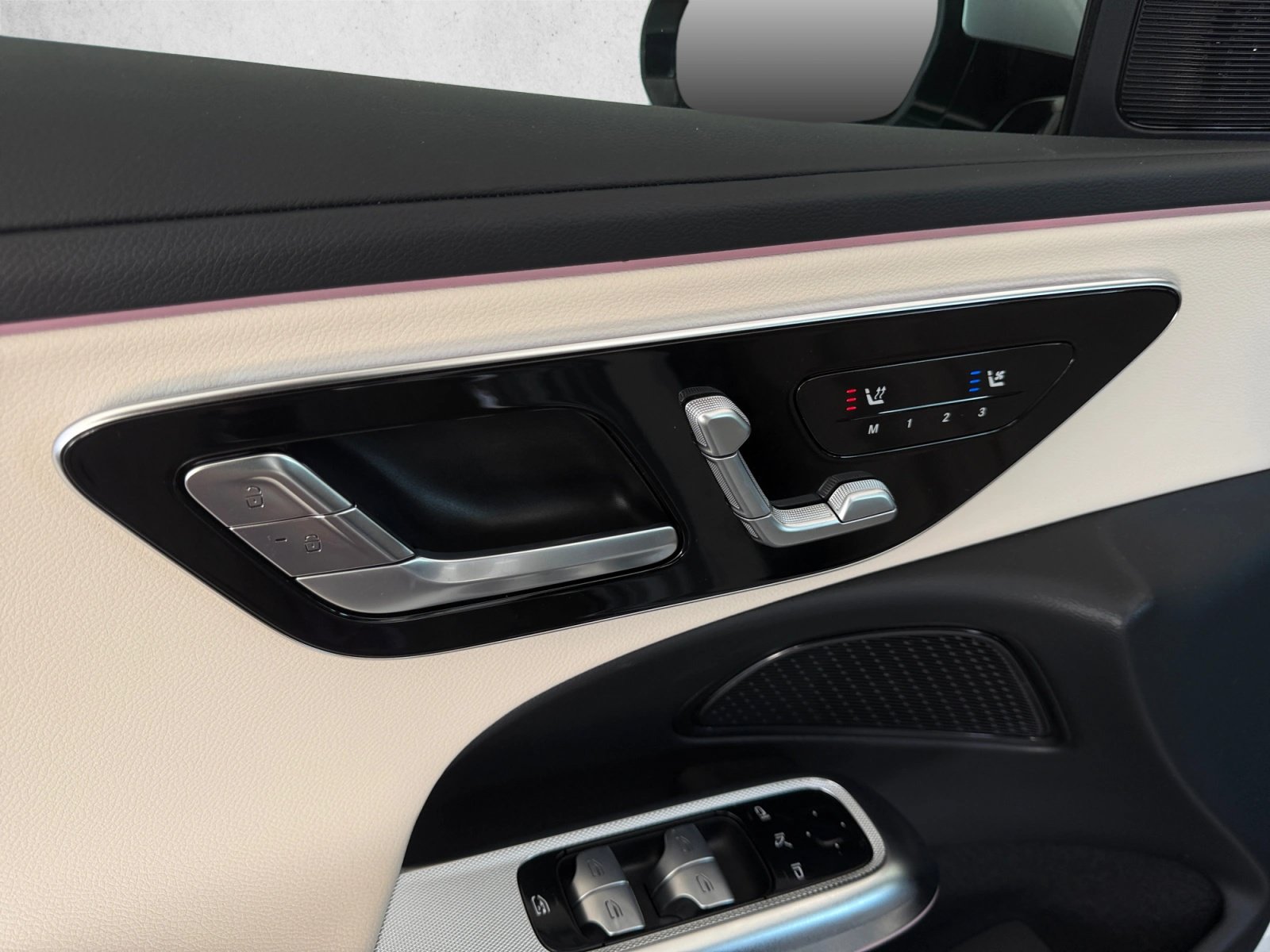 New 2026 Mercedes-Benz E 350 4MATIC Sedan image 10