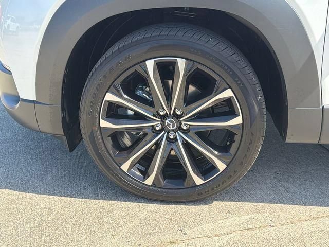 Used 2025 MAZDA CX-50 AWD 2.5 S w/ Premium Plus Pkg image 11