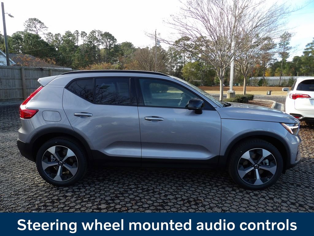 New 2026 Volvo XC40 B4 Plus FWD image 4