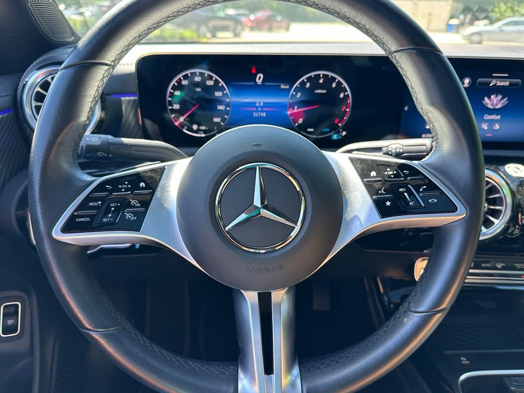 Used 2025 Mercedes-Benz CLA 250 4MATIC image 27