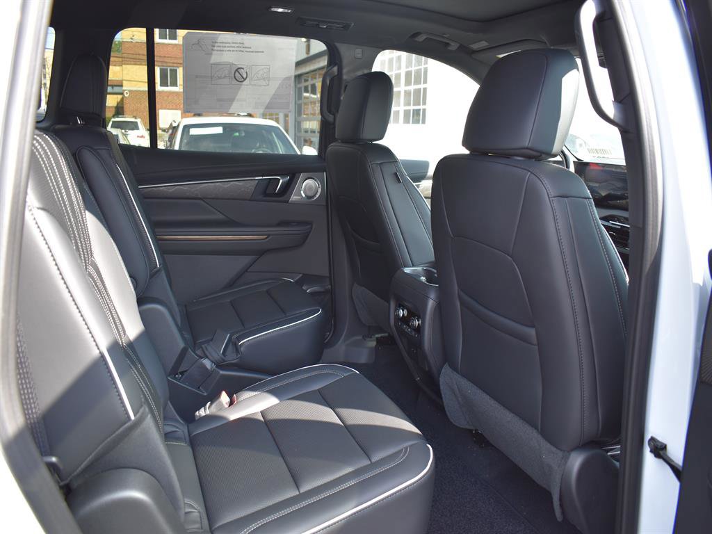 New 2026 Buick Enclave Avenir w/ Super Cruise Package image 6