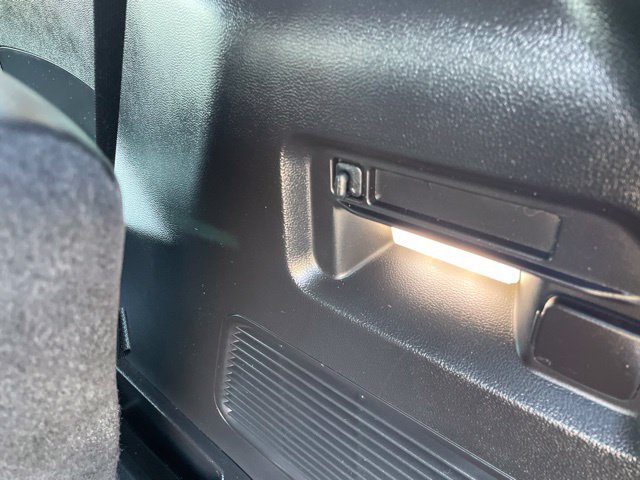 Used 2021 Ford Explorer XLT w/ Equipment Group 202A RWD image 70