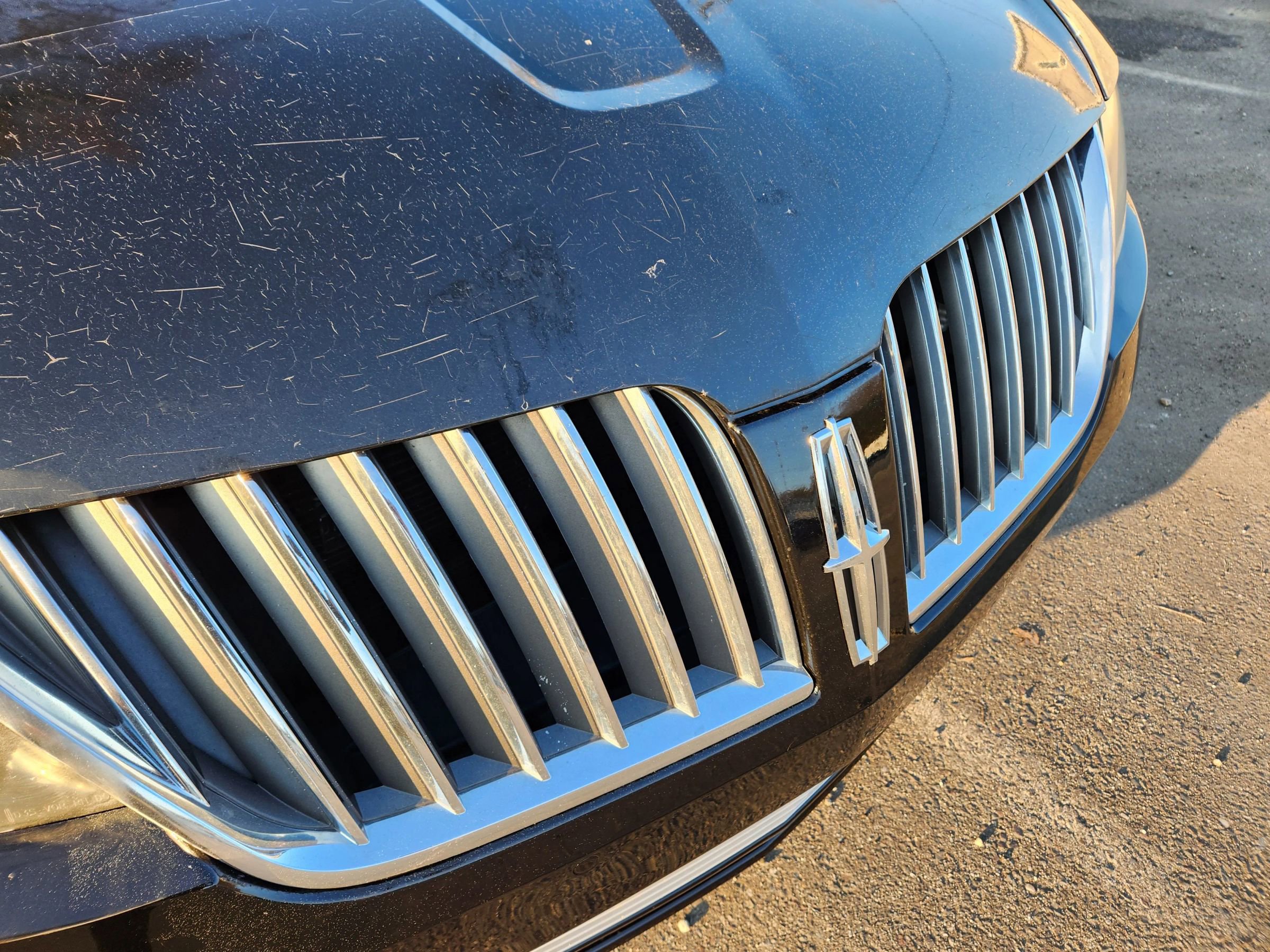 Used 2012 Lincoln MKS AWD image 5