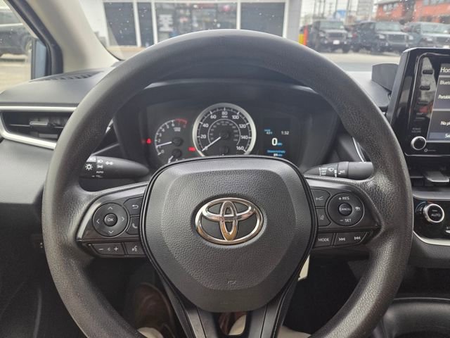 Used 2022 Toyota Corolla LE image 6