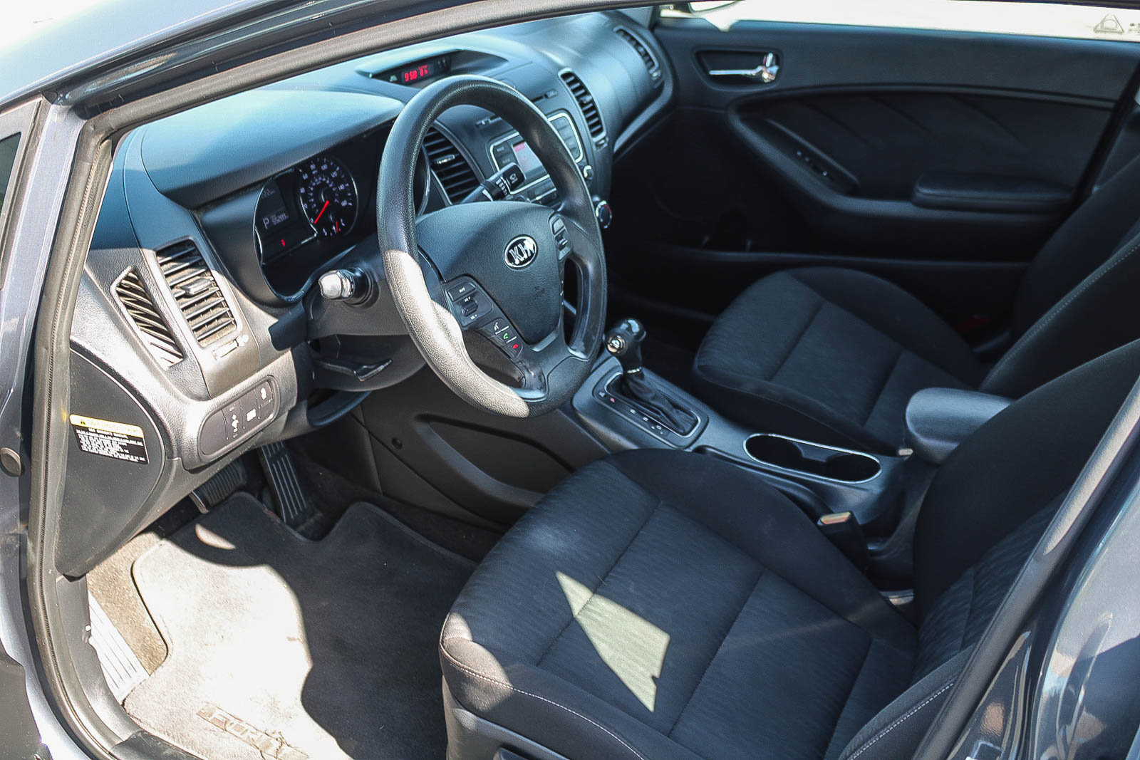 Used 2016 Kia Forte LX FWD image 15