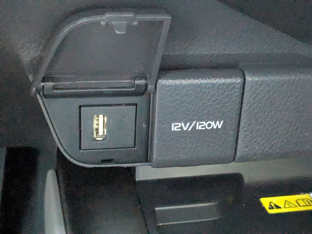 Used 2023 Toyota Camry XLE w/ Navigation Package image 19