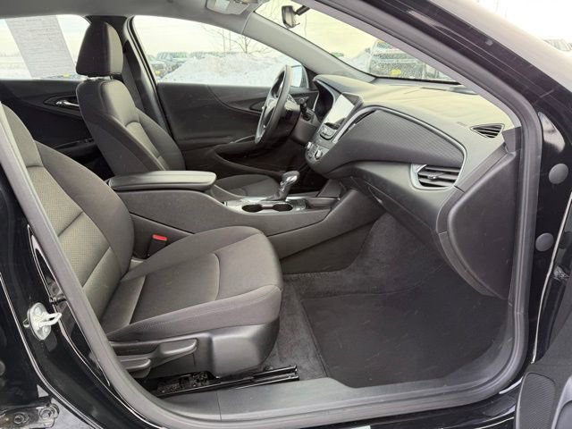 Used 2025 Chevrolet Malibu LT image 16