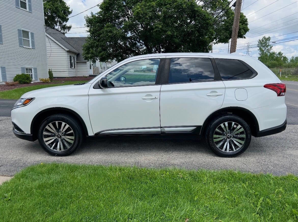Used 2020 Mitsubishi Outlander ES AWD/4WD image 4